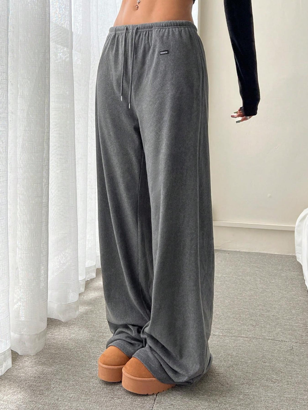 Relaxed Fit Drawstring Pants