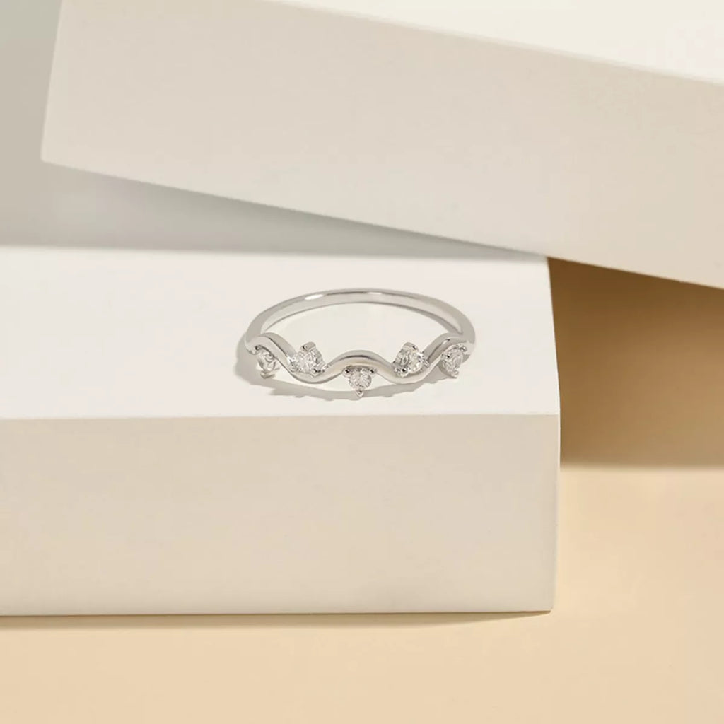 925 Sterling Silver Zircon Wave Ring