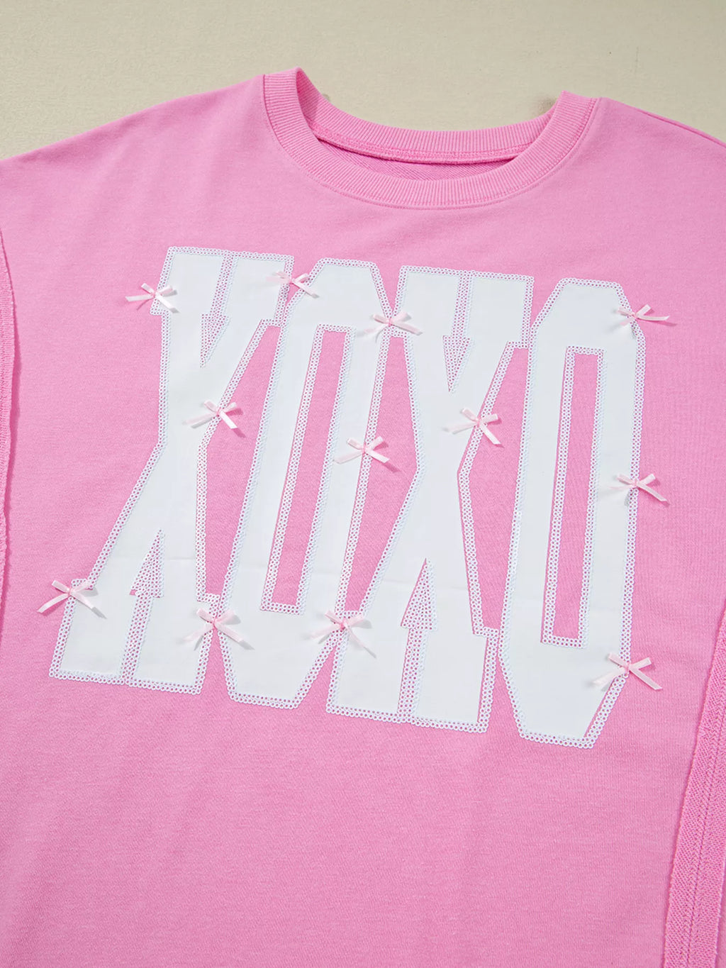 Sequin XOXO Letter Graphic Exposed Seam Baggy Sweatshirt