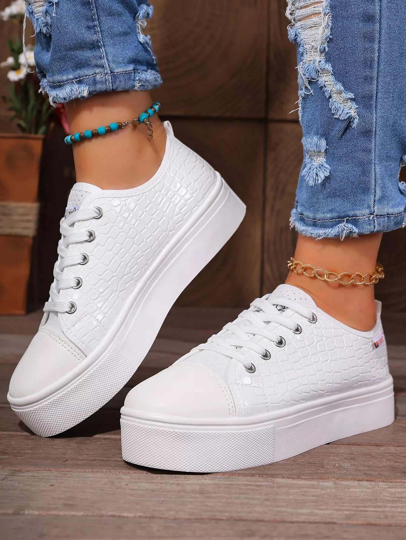 Round Toe Platform Sneakers