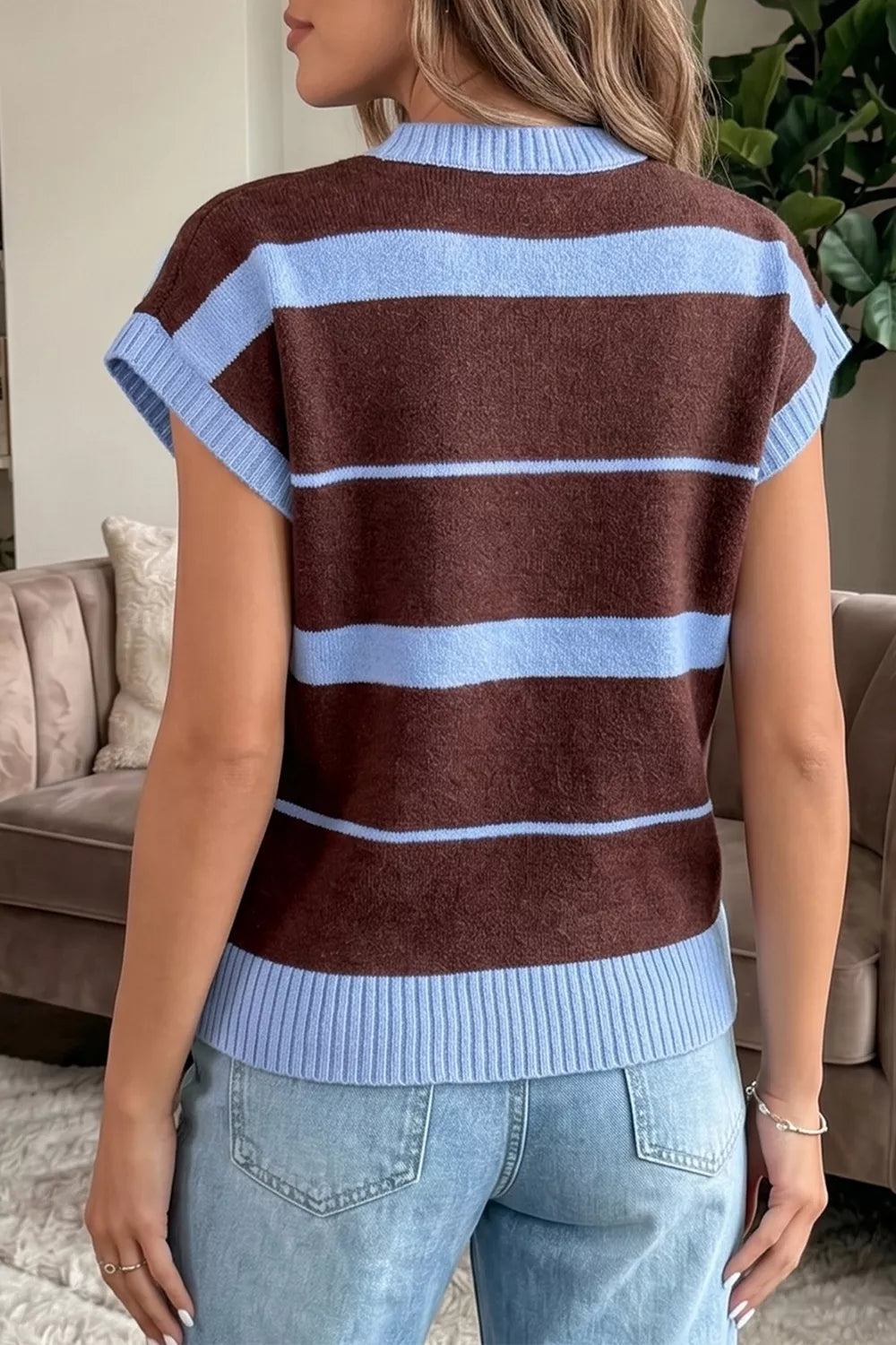 Striped Short Sleeve Round Neck Casual Knit Top