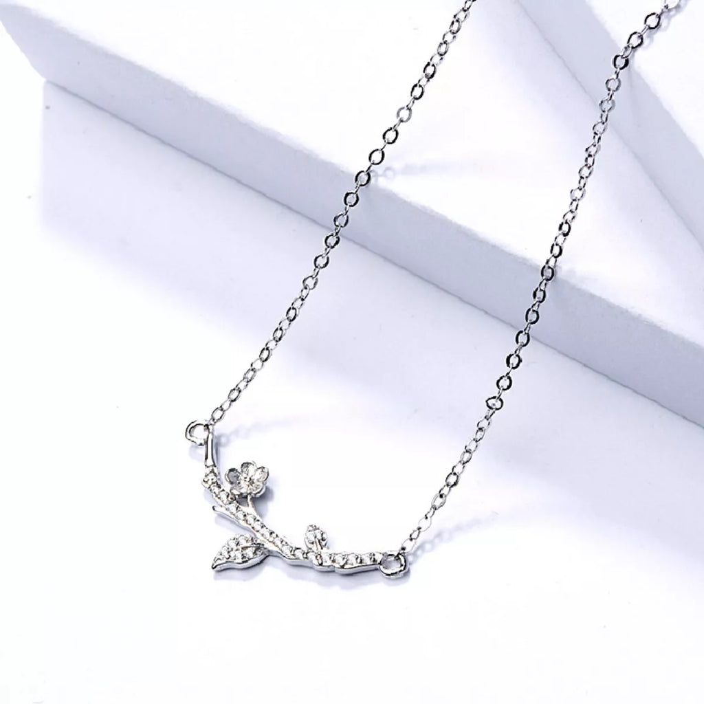 925 Sterling Silver Zircon Flower Necklace
