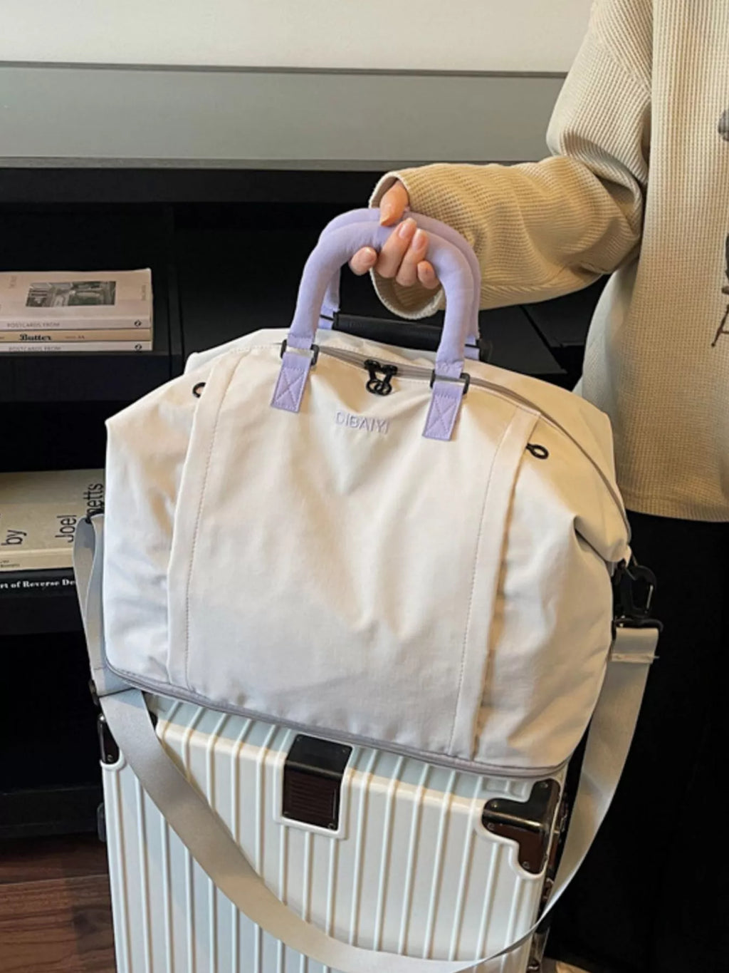 Lightweight Nylon Travel Bag
