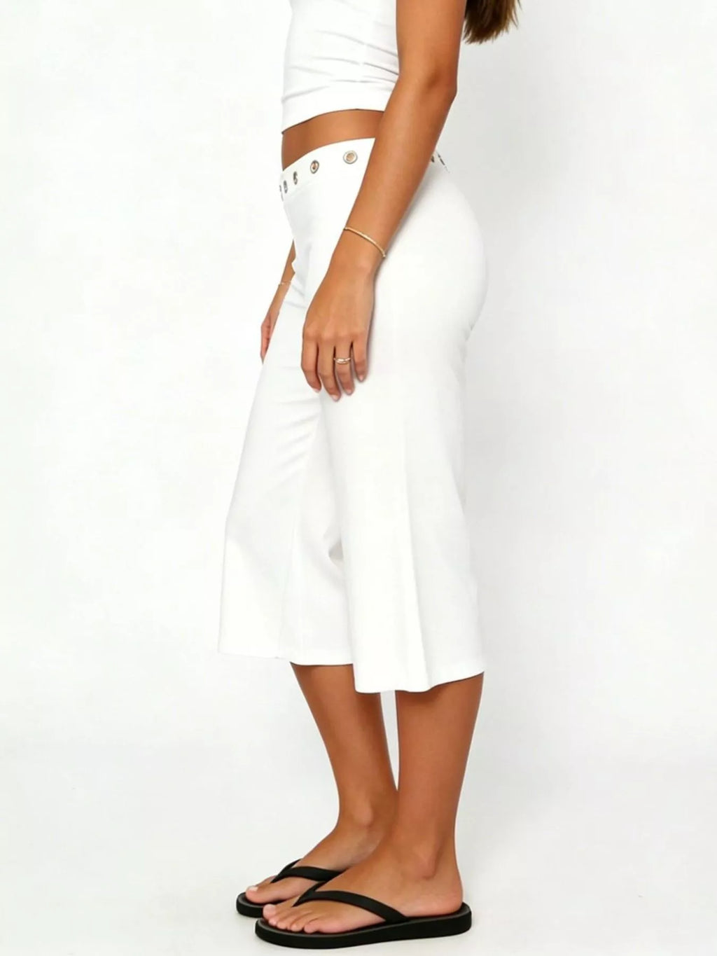 Mid Rise Capris Pants