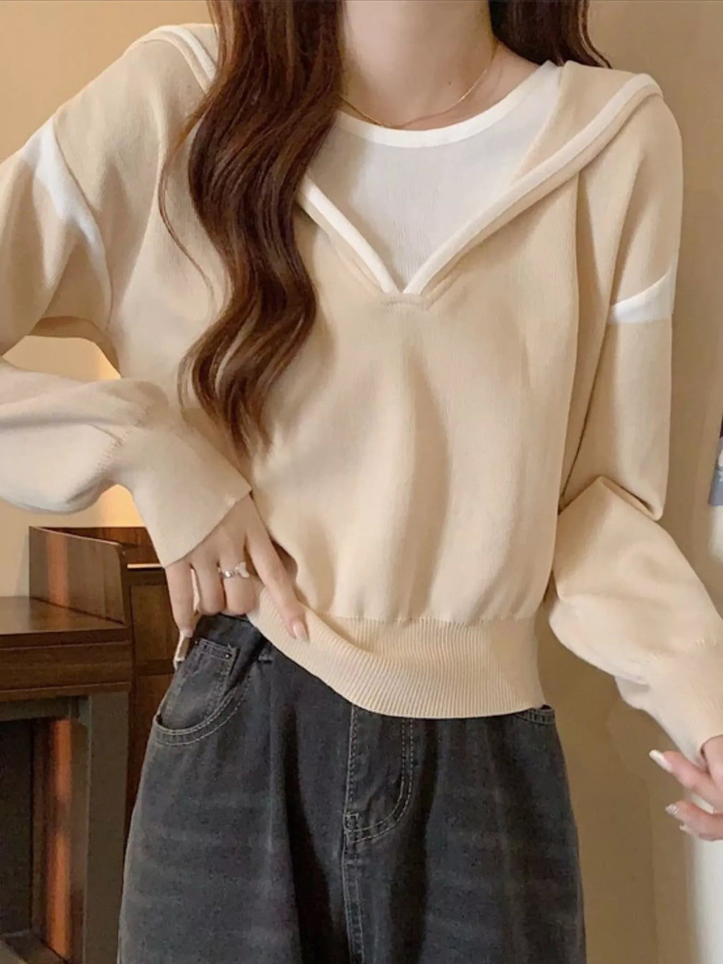 Contrast Trim Hooded Sweater
