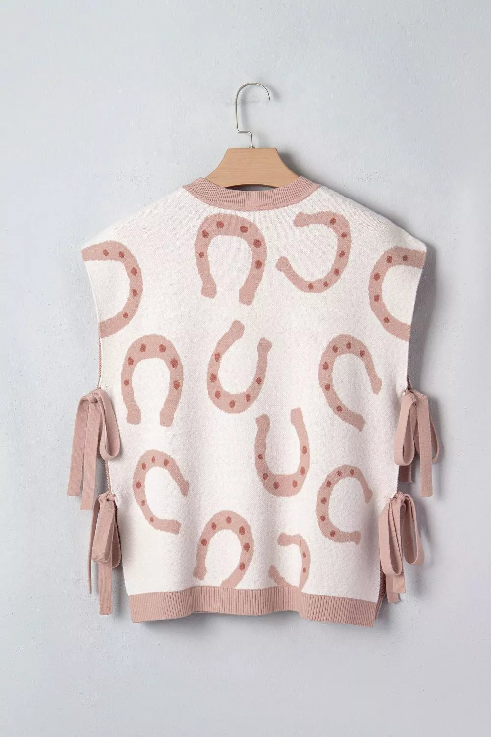 Horse Shoe Western Print Tied Side Cap Sleeve Knit Top