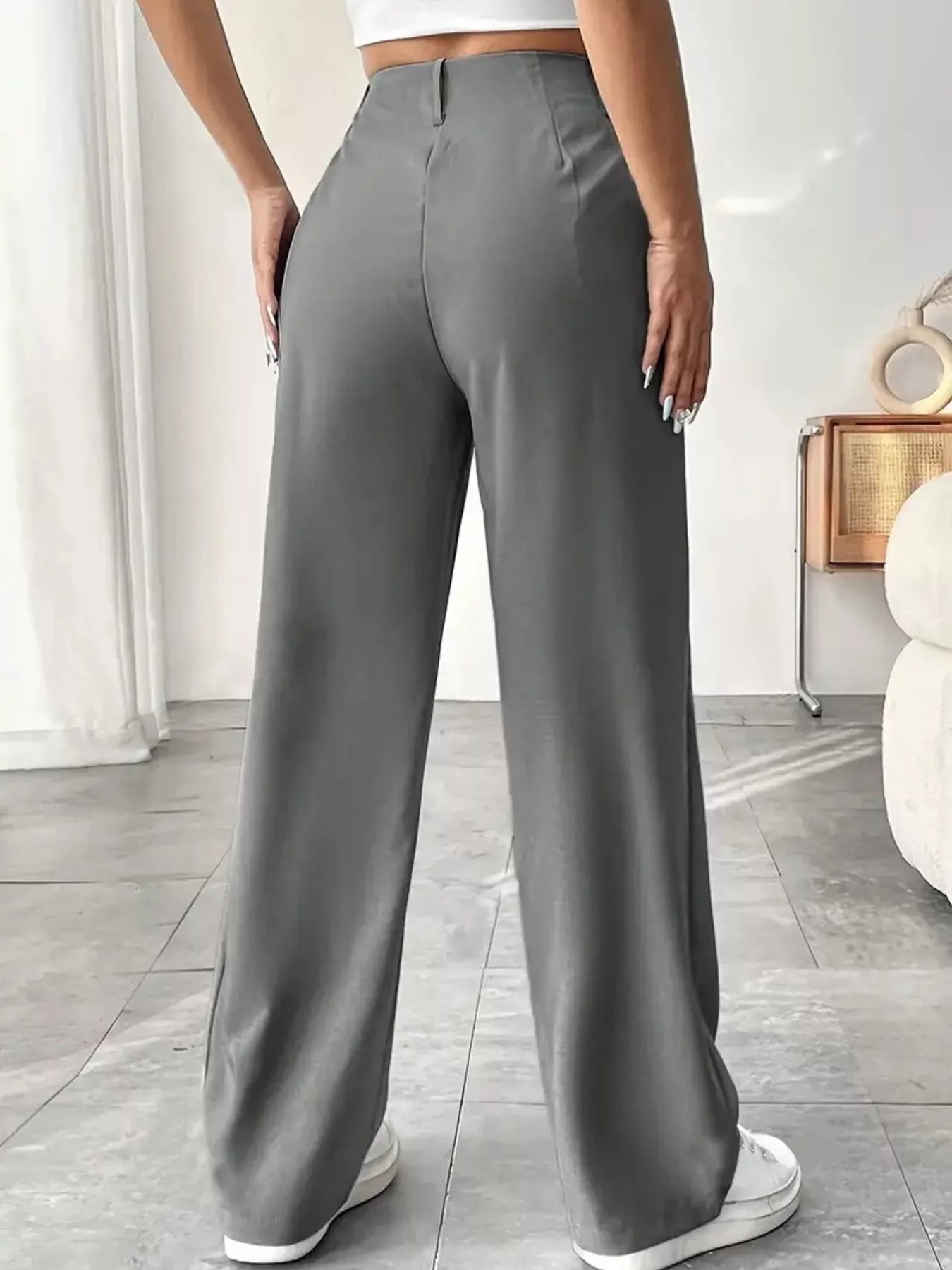Wide Leg Pleated Pants