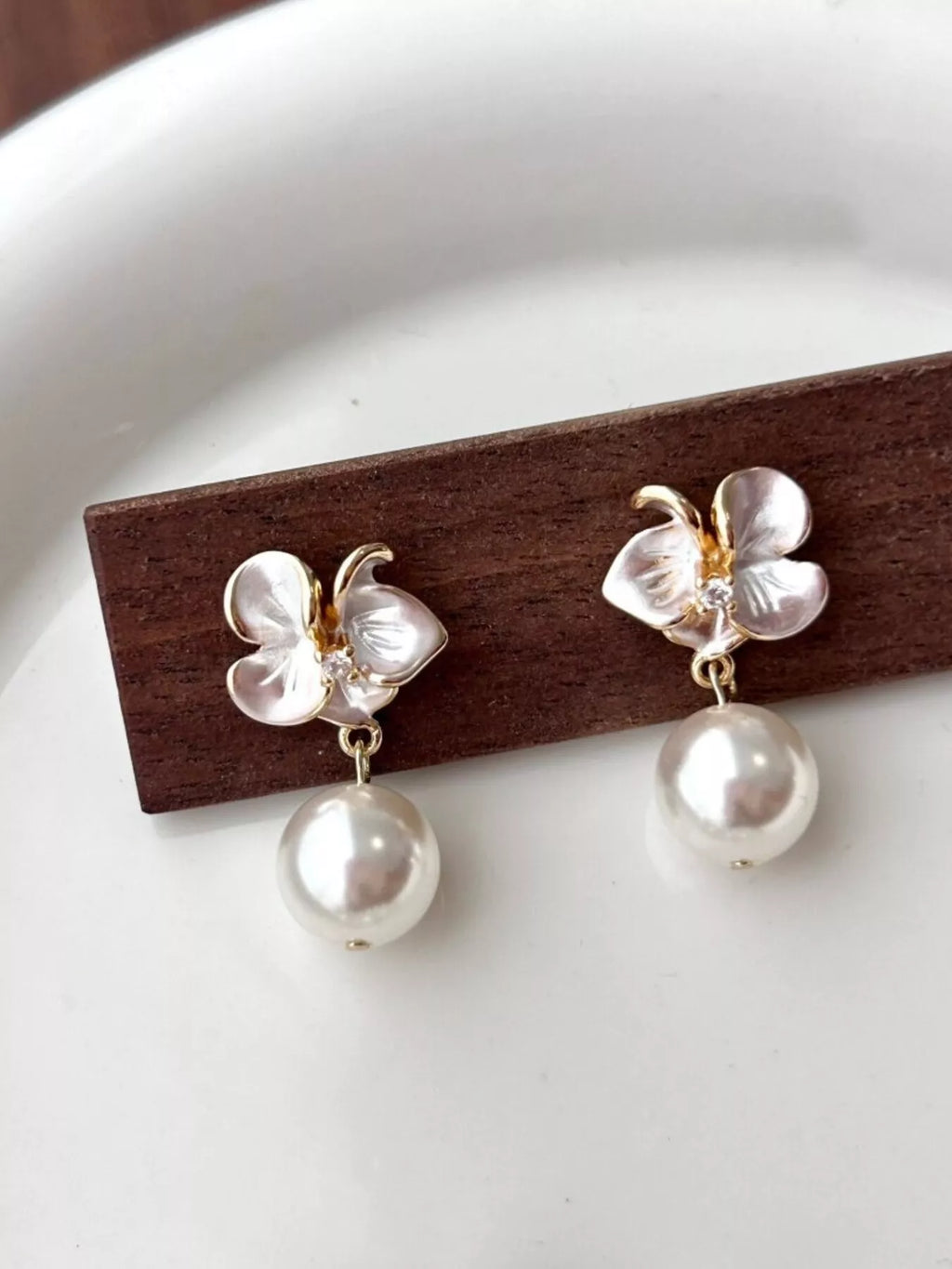 Floral Pearl Drop Earrings
