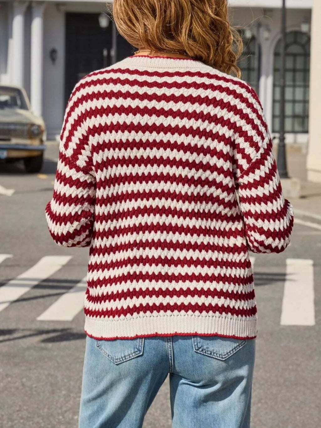 Striped Zigzag Knit Round Neck Sweater