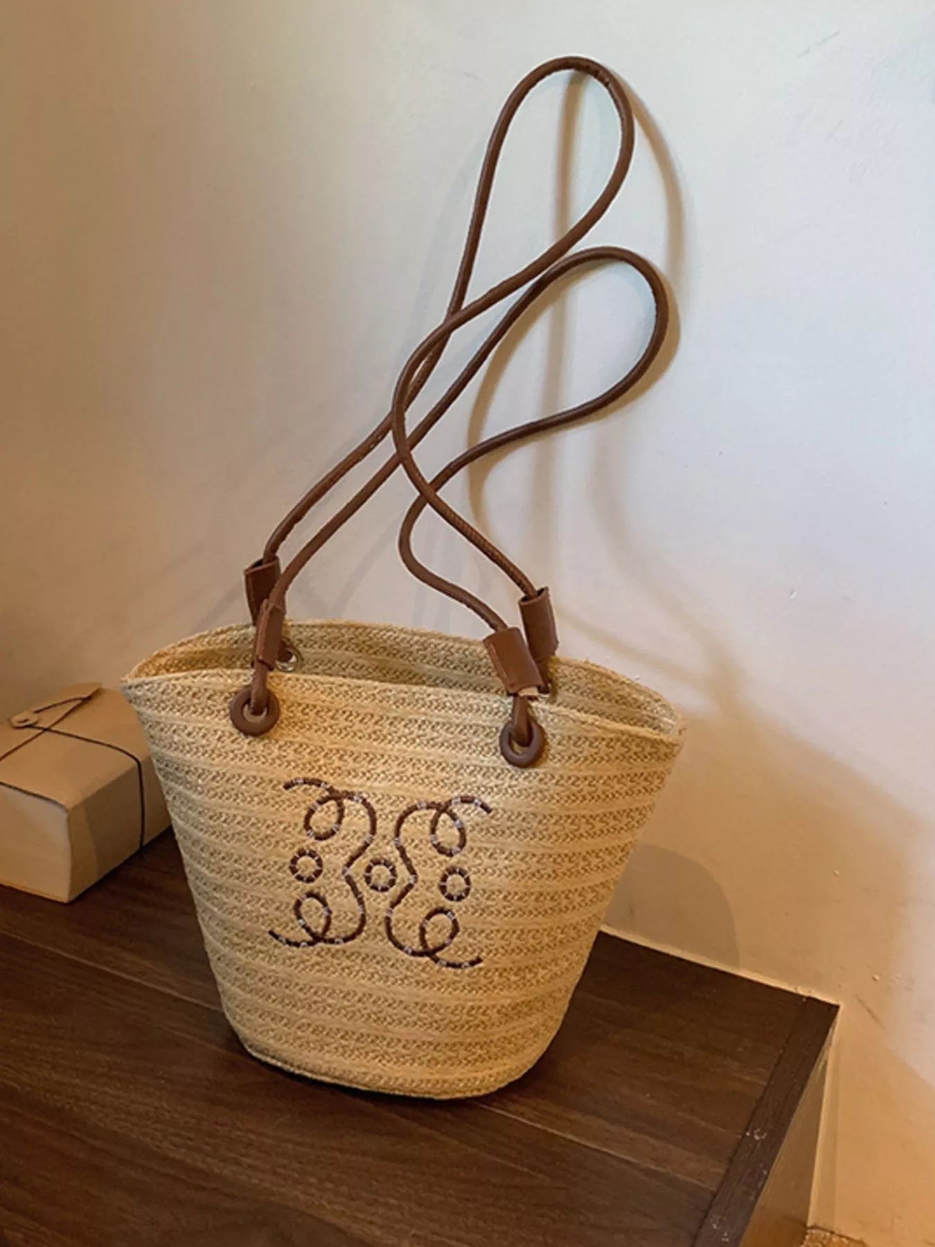 Straw Bucket Shoulder Bag