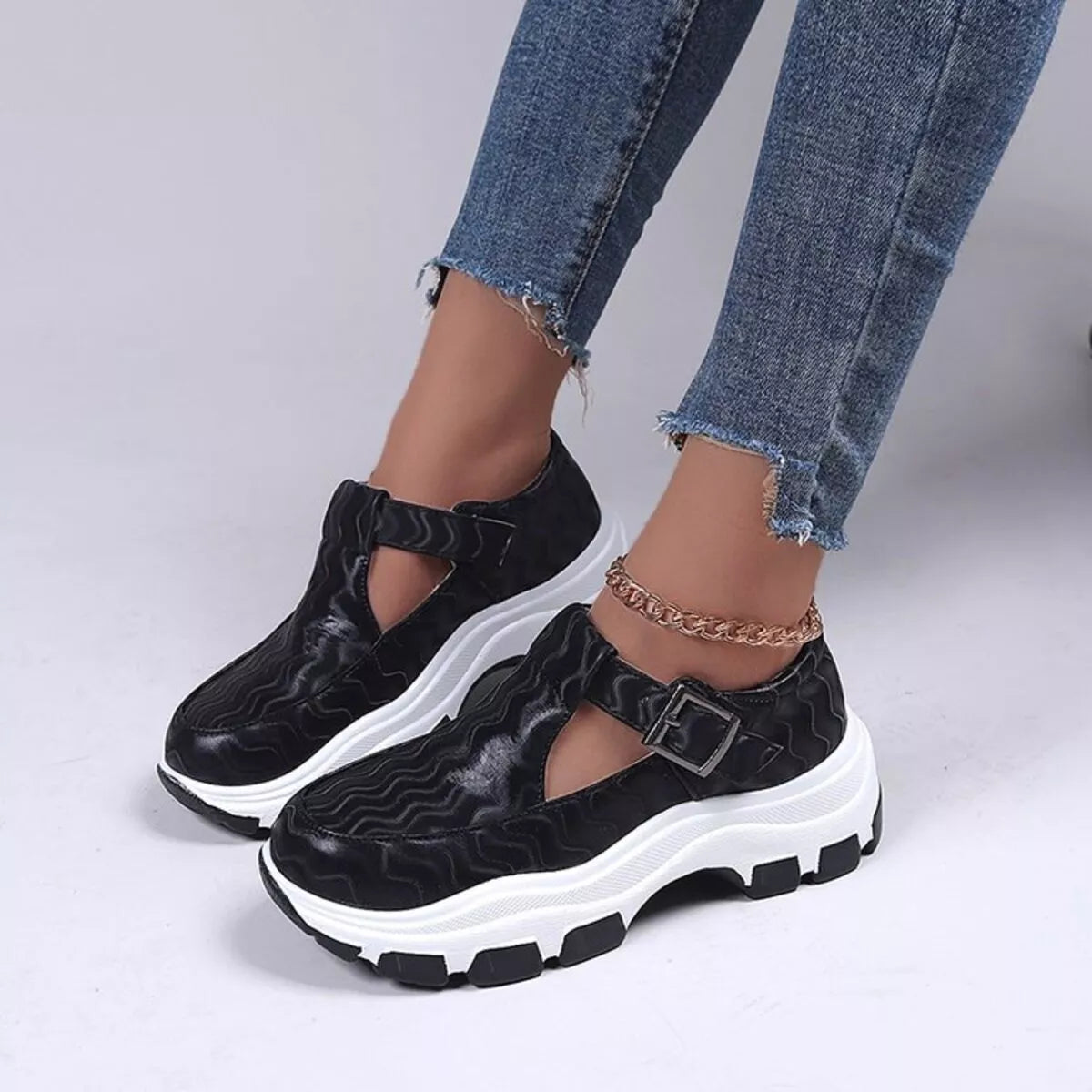 Round Toe Platform Sneakers