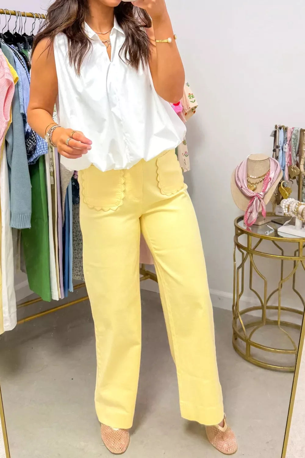 Solid Color Scalloped Patch Pocket Shift Jeans