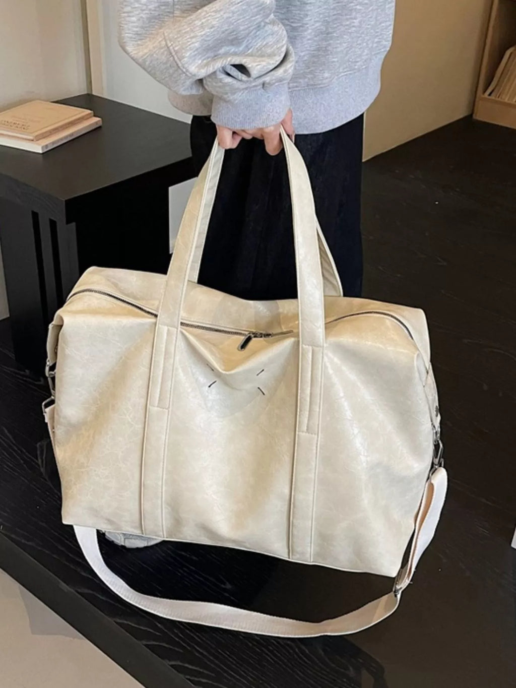 Vintage Style Leather Travel Bag