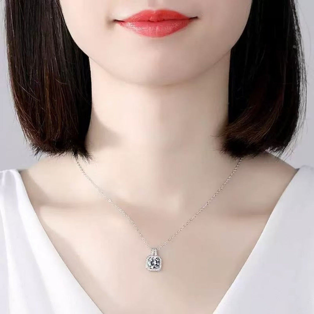 1 Carat Moissanite 925 Sterling Silver Pendant Necklace