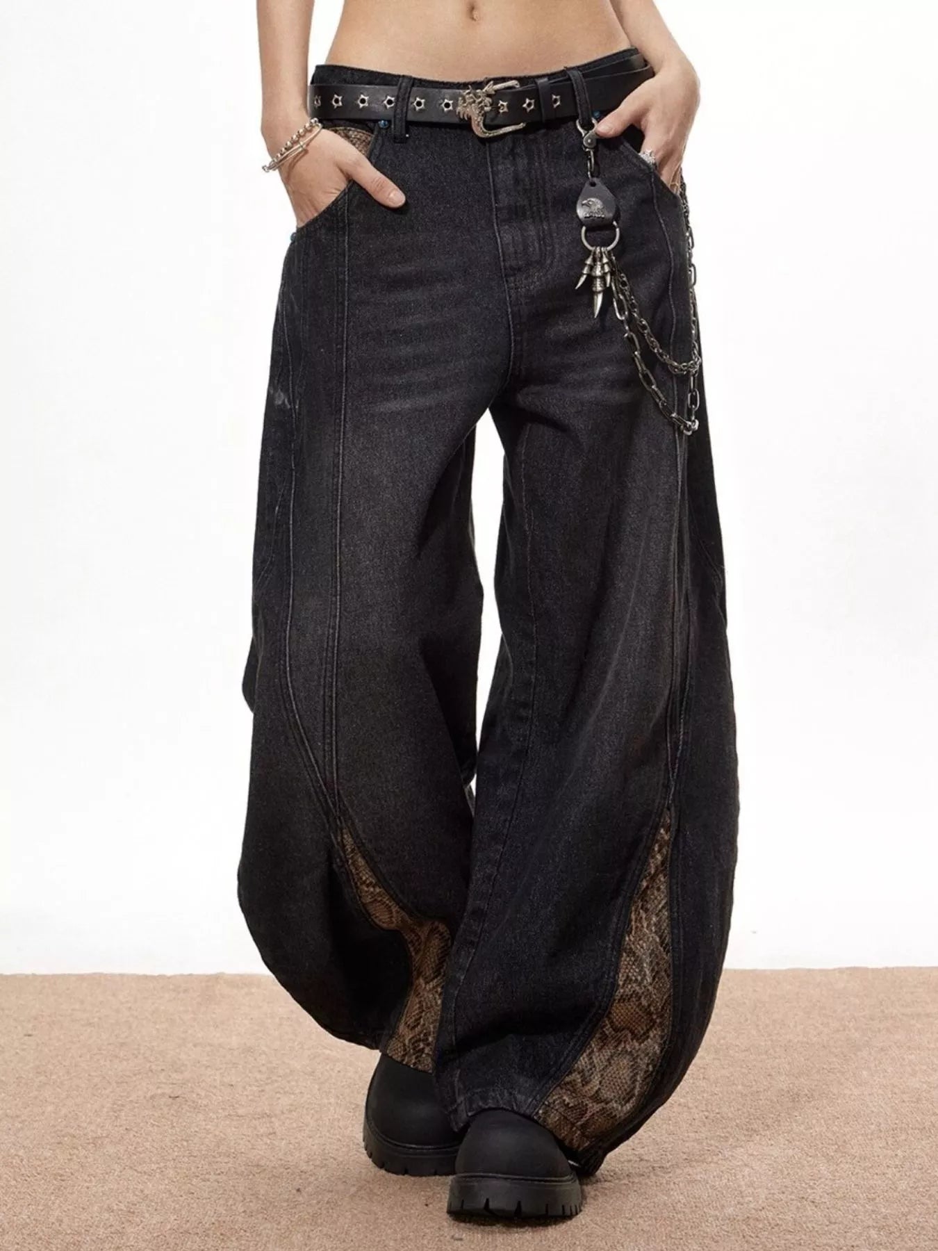Men's Vintage Wide Leg Jeans with Snake Print