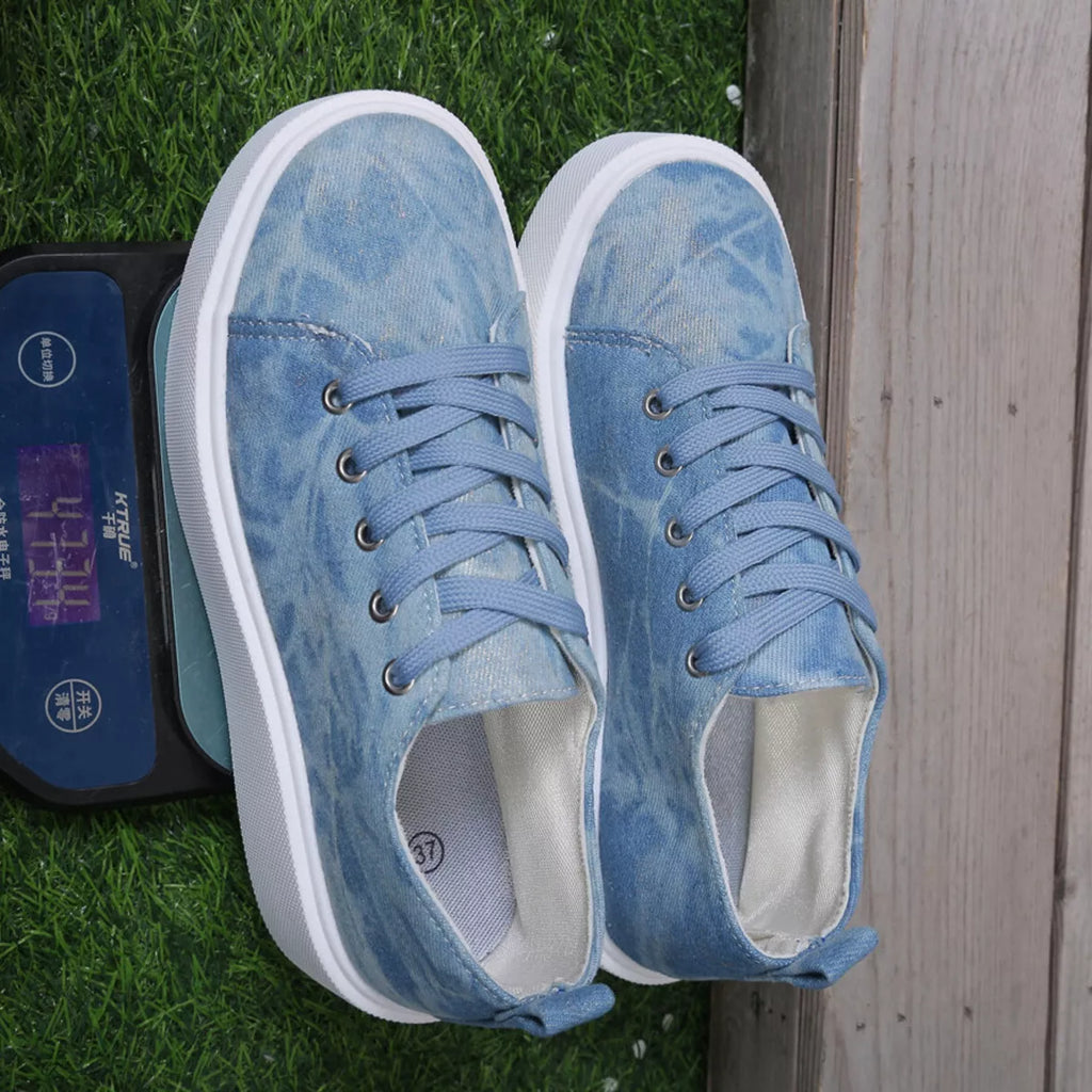 Round Toe Platform Sneakers