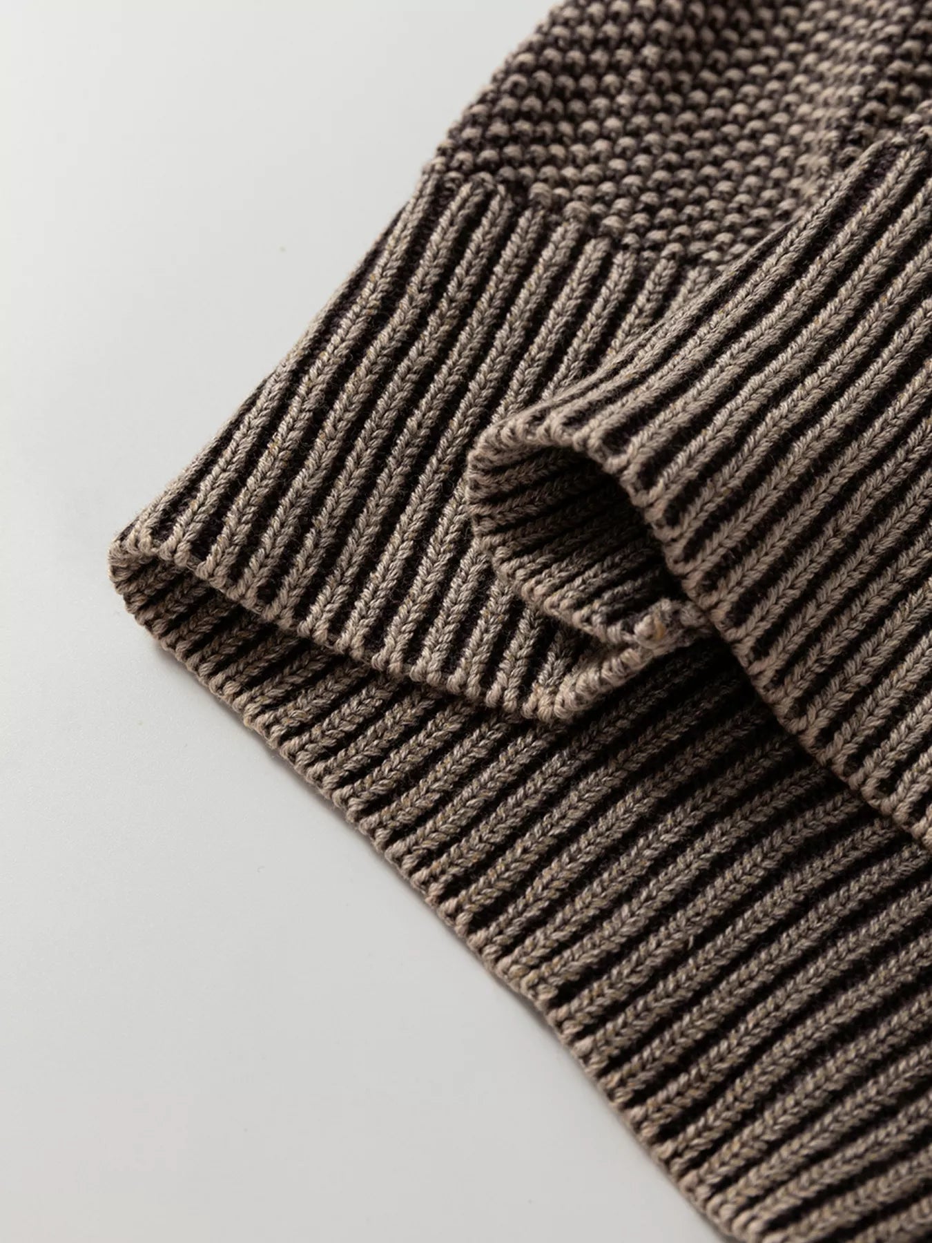 Contrast Cable Knit Sleeve Casual Sweater