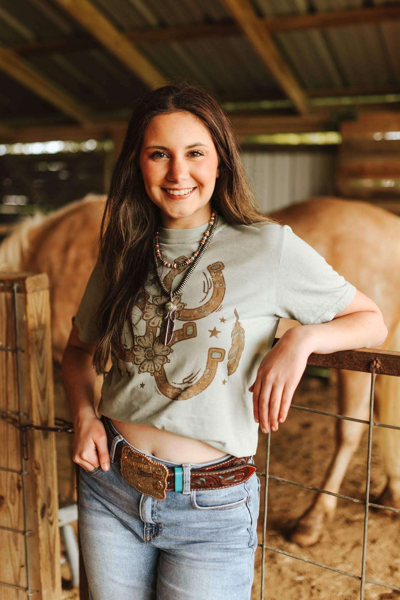 Floral Horseshoe Graphic Tee - Bay