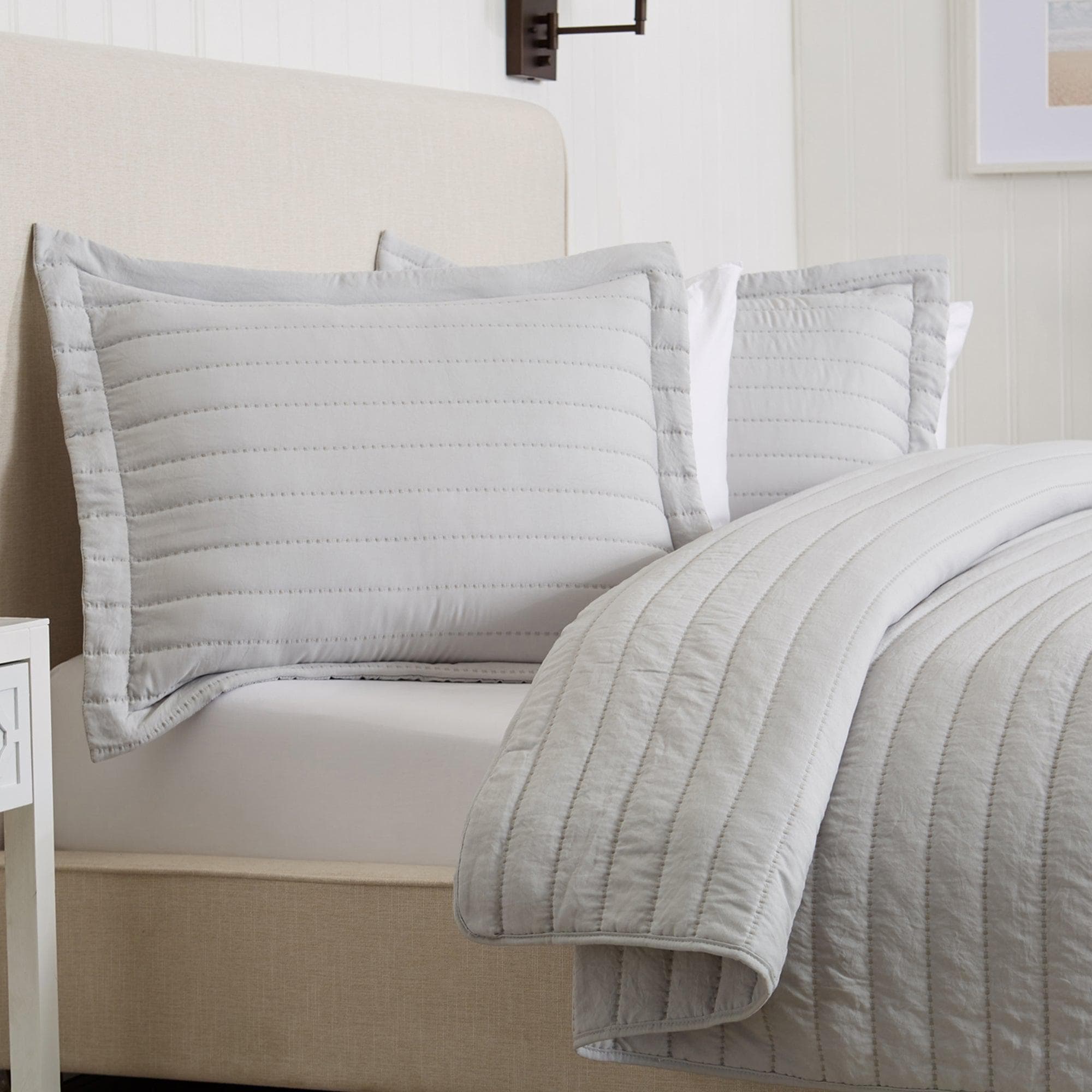 Solid Striped Quilt - Virginia Collection