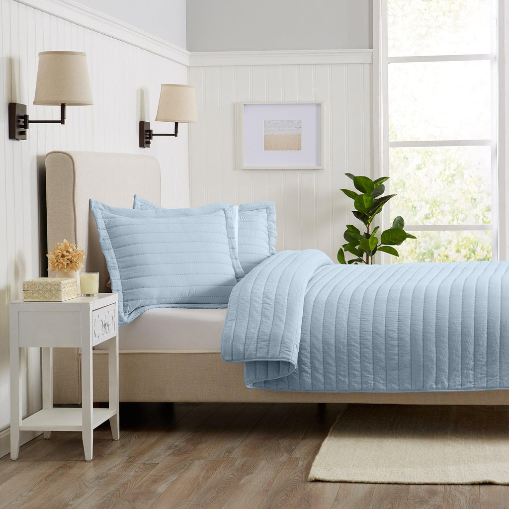 Solid Striped Quilt - Virginia Collection