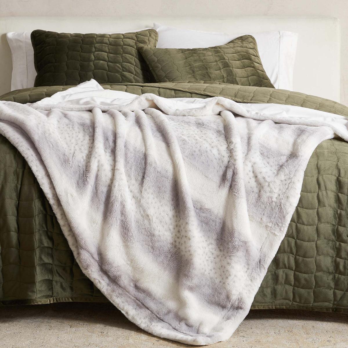 Faux Fur Printed Throw Blanket - Aaliyah Collection