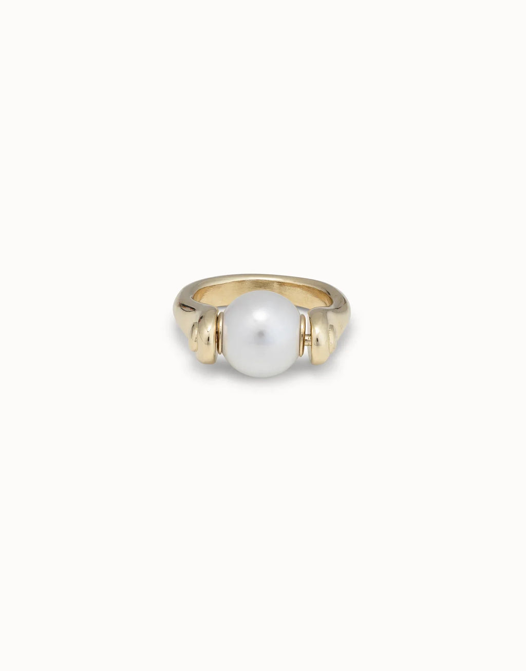 Uno De 50 Ring with small pearl