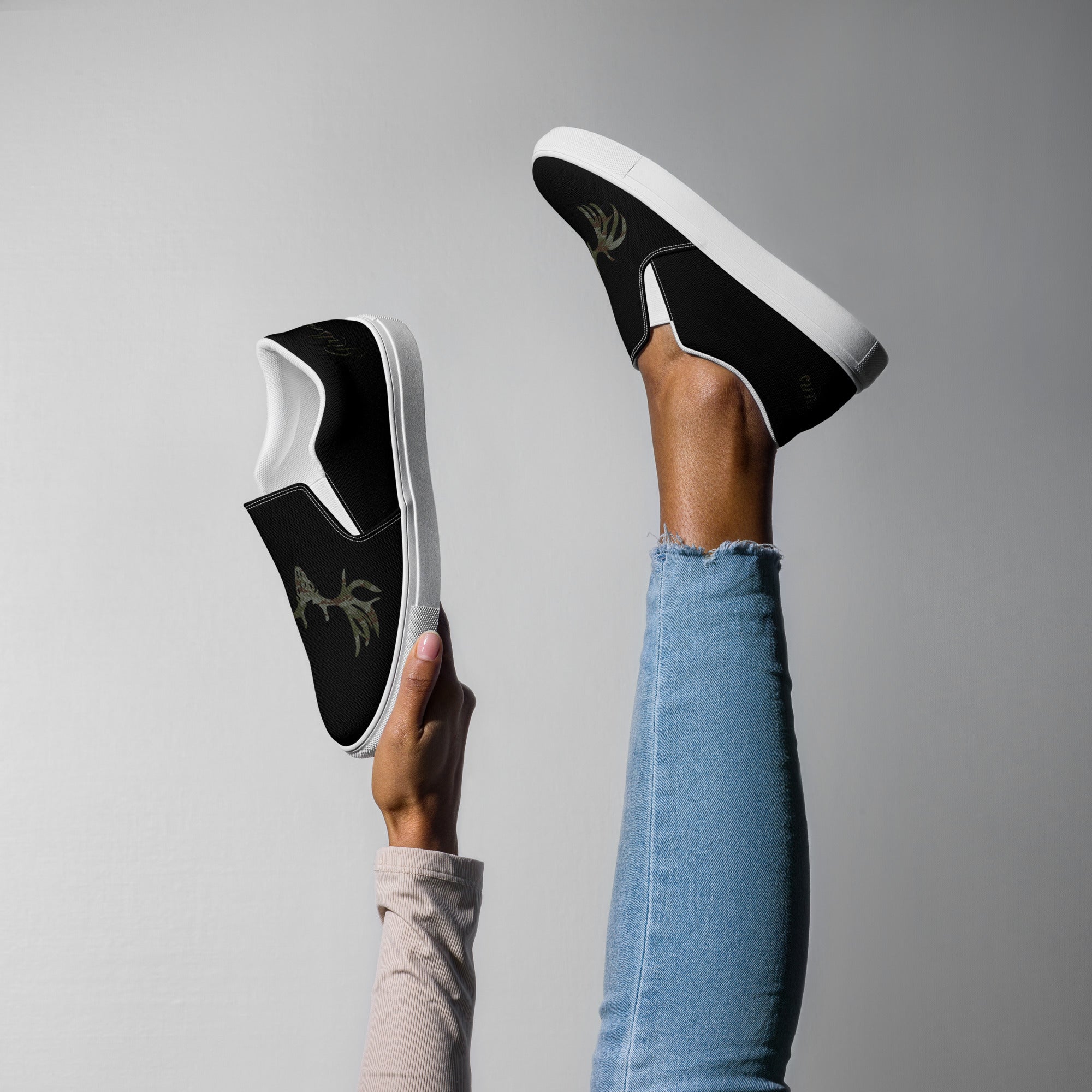 Buck Head Women's Black Canvas Slip-On Shoes